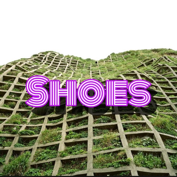 Shoes - Picture 1 of 1